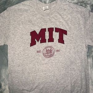 MIT T-shirt